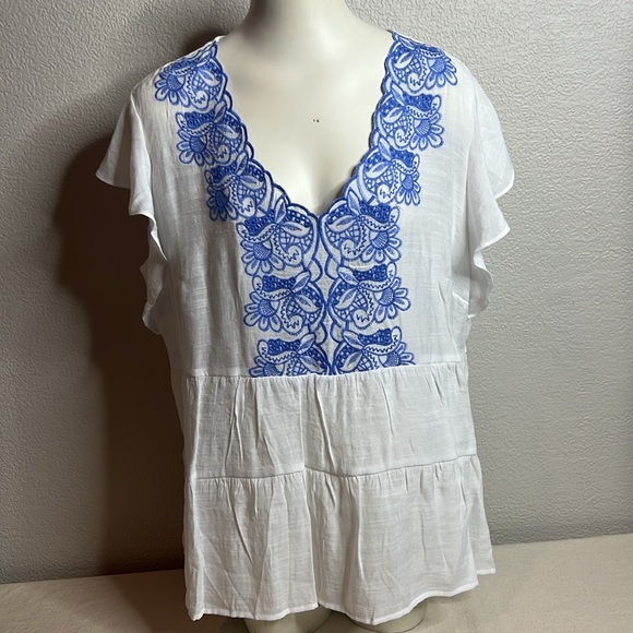 Tops - Cato White and Blue Embroidered Blouse - XL